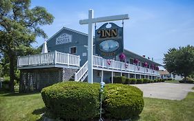 Inn Between The Beaches & Villager